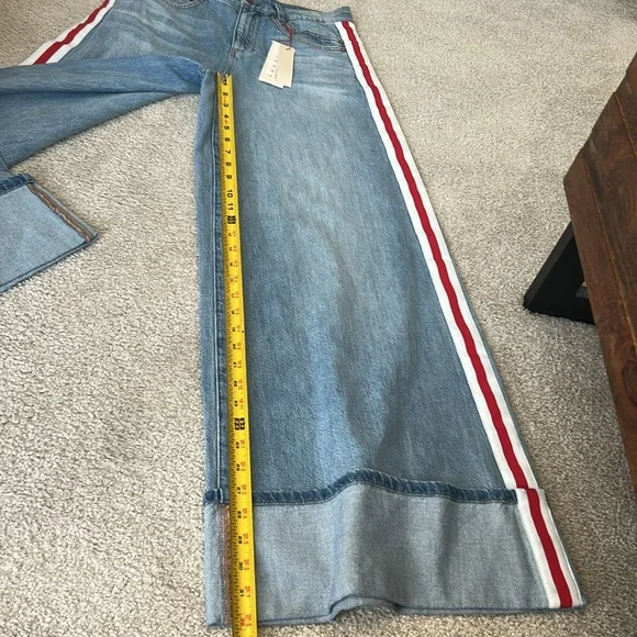 New Alice and Olivia Wallie Cuff jeans - Picture 12 of 16